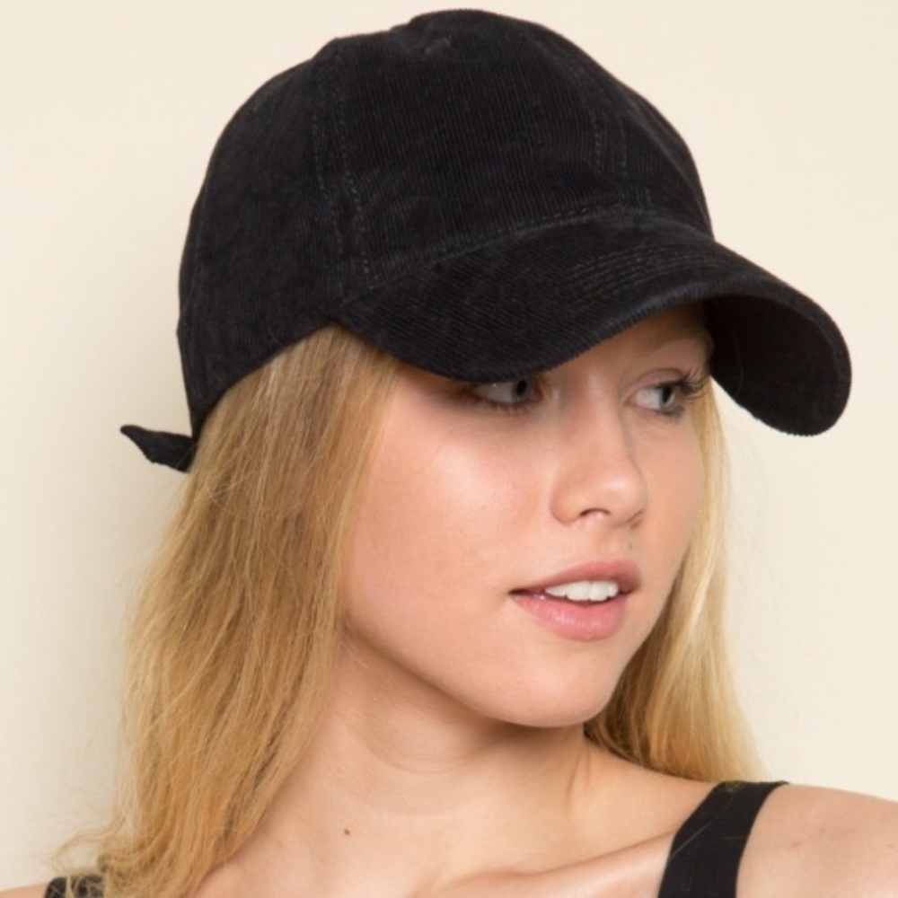 🆓Brandy Melville Black Corduroy Baseball Cap
